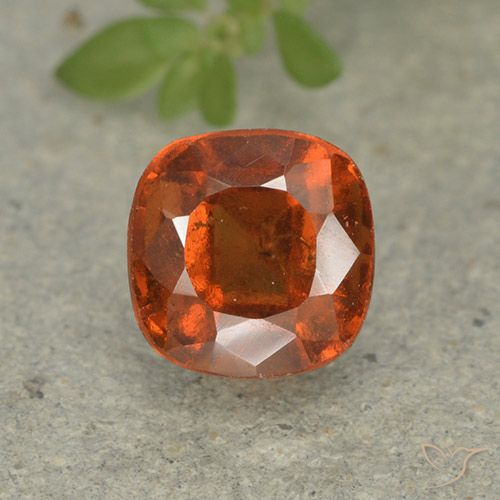 1.83ct 天然 中橙 钙铝榴石, 软垫, VS-SI