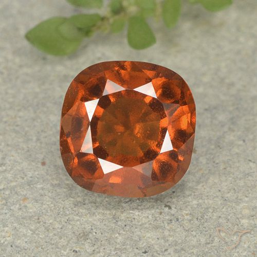 1.75ct 天然 琥珀橙 钙铝榴石, 软垫, VS