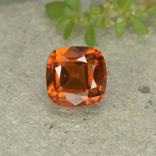 1.90ct 天然 深橙色 钙铝榴石, 软垫, VVS-VS
