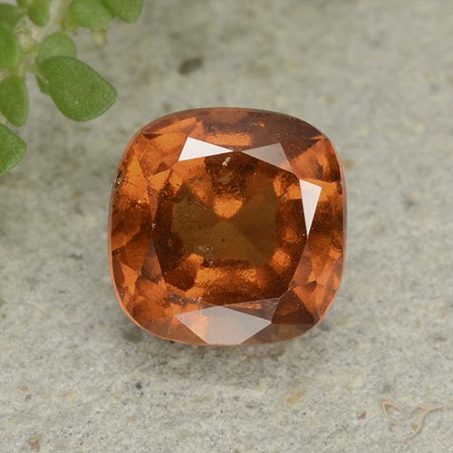 1.92ct 天然 中深橙色 钙铝榴石, 软垫, VS