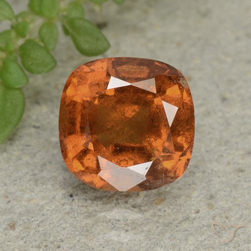 1.88ct 天然 深橙色 钙铝榴石, 软垫, VS-SI