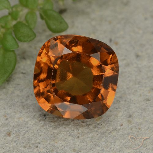 1.84ct 天然 深橙色 钙铝榴石, 软垫, VVS-VS
