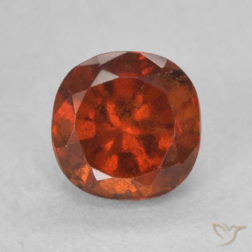 0.87ct 天然 红橙色 钙铝榴石, 软垫, VS