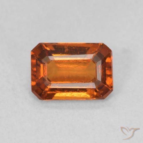 0.82ct 天然 中橙 钙铝榴石, 祖母绿式切割, VS