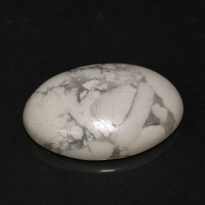 9.53克拉天然白色豪石，椭圆形切割，18×13.1毫米，不透明