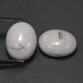 克拉天然硅硼钙石，椭圆形切割，不透明