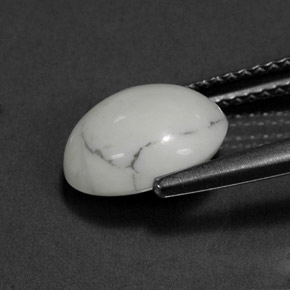 2.71克拉天然硅硼钙石，椭圆形切割，不透明