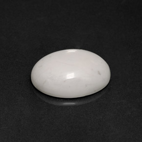 8.38克拉天然白色豪石，椭圆形切割，16.3×12.4毫米，不透明