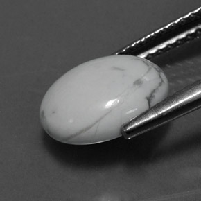 2.55克拉天然白色豪石，椭圆形切割，10.1×8.1毫米，不透明