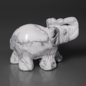 342.26克拉天然白色豪石，异形，51.9×38毫米，不透明