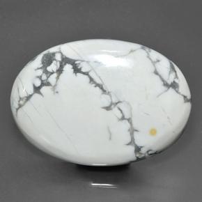 84.13克拉天然白色豪石，椭圆形切割，44×30.8毫米，不透明
