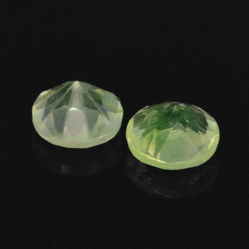 0.19天然绿色玻璃欧泊，圆形切割，3.29毫米，半透明