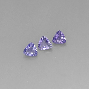 天然紫罗兰色堇青石，三角形，4×3.8毫米，VS