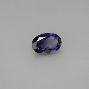 0.53克拉天然紫罗兰色堇青石，椭圆形切割，7.1×4.9毫米，VS