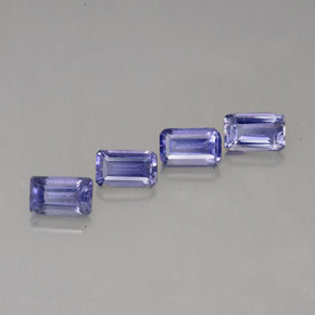 天然堇青石，祖母绿式切割，4.9×2.9毫米，VS