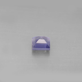 0.55克拉天然堇青石，方形，4.8×4.8毫米，VS