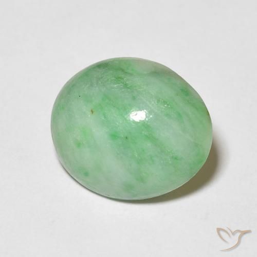 3.88克拉天然玉，椭圆形，不透明