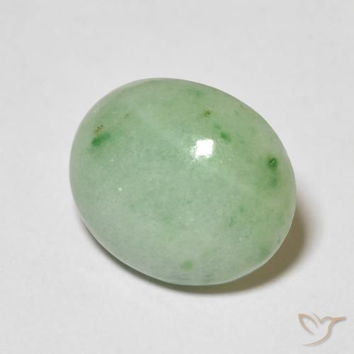 3.89克拉天然玉，椭圆形，不透明