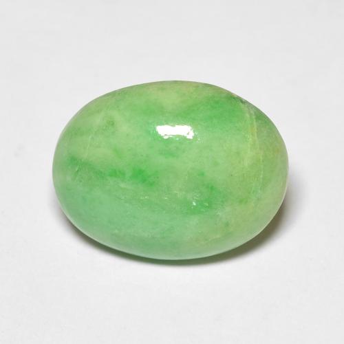 4.86克拉天然绿色玉，椭圆形切割，12.4×9.6毫米，不透明