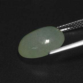 6.28克拉天然绿色硬玉，透明，12.7×10.2毫米，透明/半透明