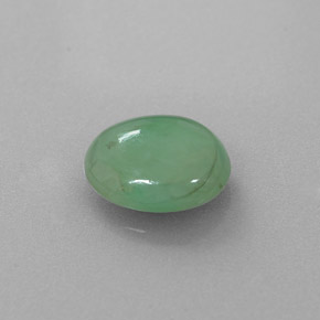 1.80克拉天然绿色硬玉，椭圆形切割，8.4×7.6毫米，半透明