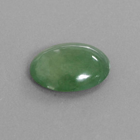 3.08克拉天然翡翠，椭圆形，半透明