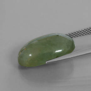 9.98克拉天然绿色硬玉，椭圆形切割，17.5×10.9毫米，透明