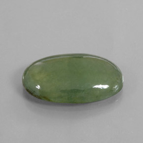 8.99克拉天然绿色硬玉，椭圆形切割，18.1×11.6毫米，透明