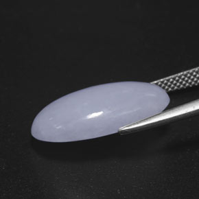 10.99克拉天然翡翠，椭圆形切割，不透明