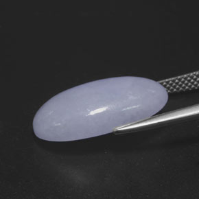 9.81克拉天然翡翠，椭圆形切割，不透明