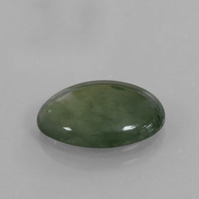 4.16克拉天然绿色硬玉，椭圆形切割，13.6×10.8毫米，透明