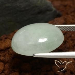 10.19克拉天然翡翠，椭圆形，半透明