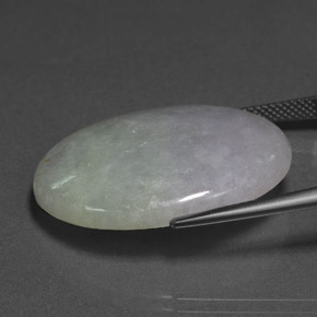 35.15克拉天然翡翠，椭圆形，半透明