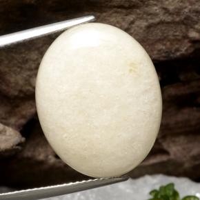 9.73克拉天然翡翠，椭圆形切割，半透明