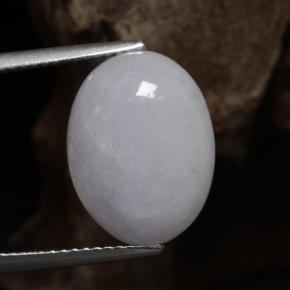 8.66克拉天然硬玉，椭圆形切割，15×11.4毫米，半透明