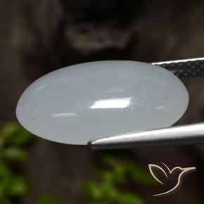 7.94克拉天然翡翠，椭圆形，不透明