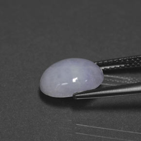 3.51克拉天然硬玉，椭圆形切割，10.5×8.7毫米，不透明