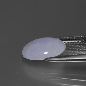2.25克拉天然翡翠，椭圆形切割，不透明