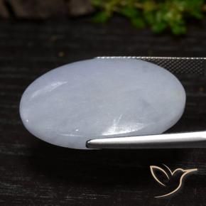 36.60克拉天然翡翠，椭圆形，不透明