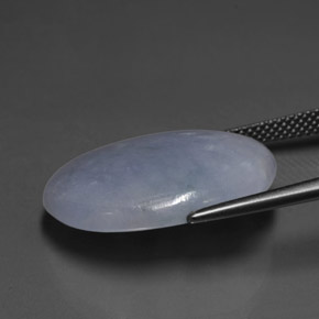 19.74克拉天然翡翠，椭圆形切割，半透明