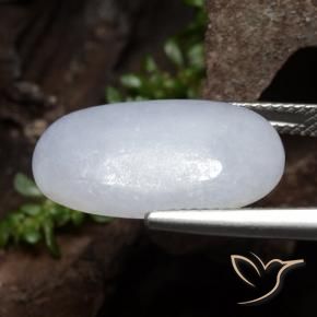 12.61克拉天然翡翠，椭圆形，半透明