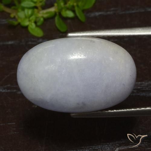 17.35克拉天然翡翠，椭圆形，半透明
