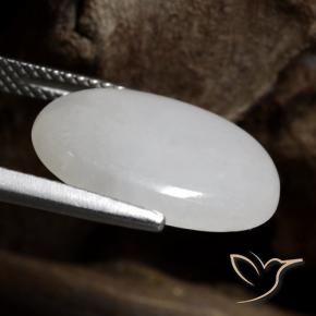 7.41克拉天然翡翠，椭圆形，半透明