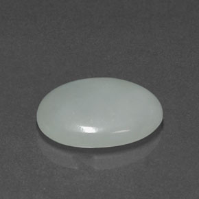 7.02克拉天然绿色硬玉，椭圆形切割，16.3×12.9毫米，不透明