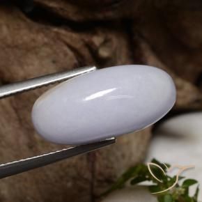 10.44克拉天然翡翠，椭圆形，半透明
