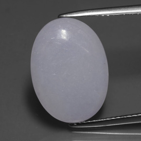 7.81克拉天然翡翠，椭圆形切割，半透明