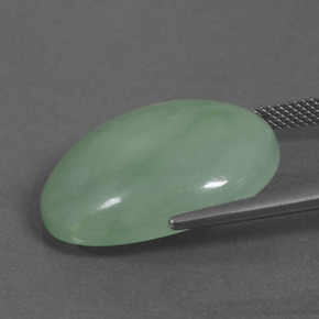 27.45克拉天然翡翠，椭圆形切割，半透明