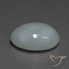 9.73克拉天然翡翠，椭圆形，半透明