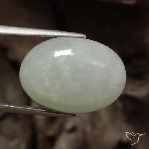 12.13克拉天然翡翠，椭圆形，半透明