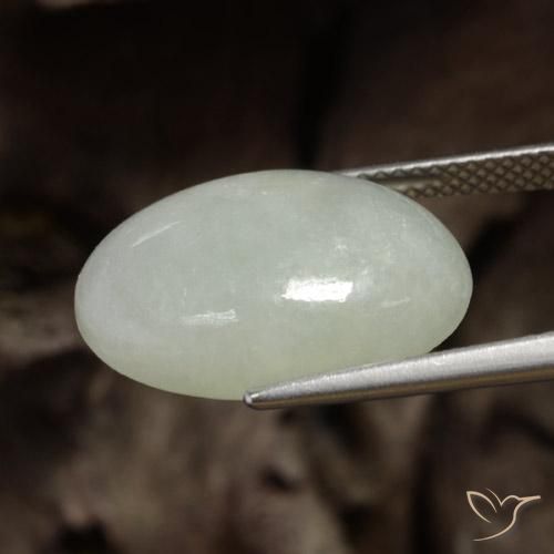 12.13克拉天然翡翠，椭圆形，半透明